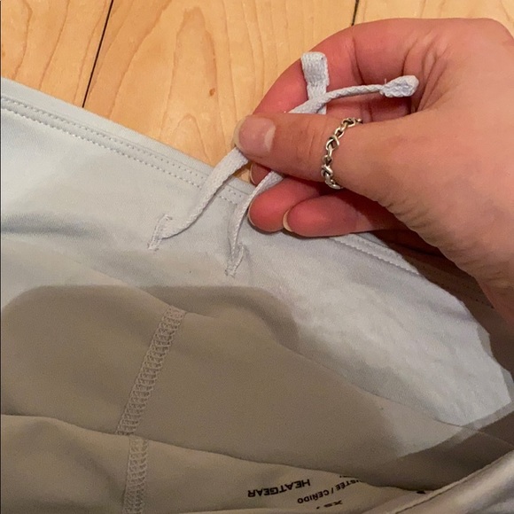 Under Armour XS never worn two layer shorts - Picture 5 of 7